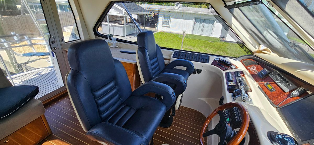 2004 Riviera 64 