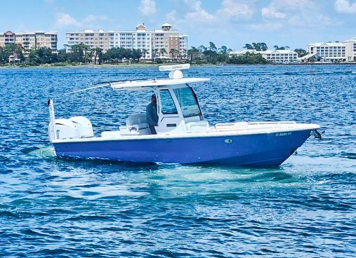 Everglades 273 Center Console
