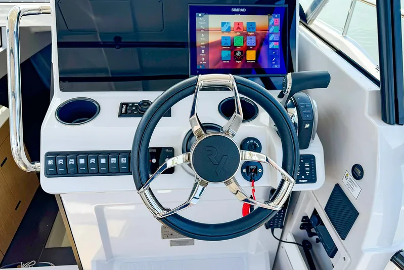 4787mm Yacht Photos Pics RYCK 280 boat helm with modern controls and touchscreen display, 2023 model.