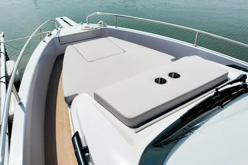 4787mm Yacht Photos Pics RYCK 280 boat deck with cushioned seating, cup holders, and sleek design, 2023 model.