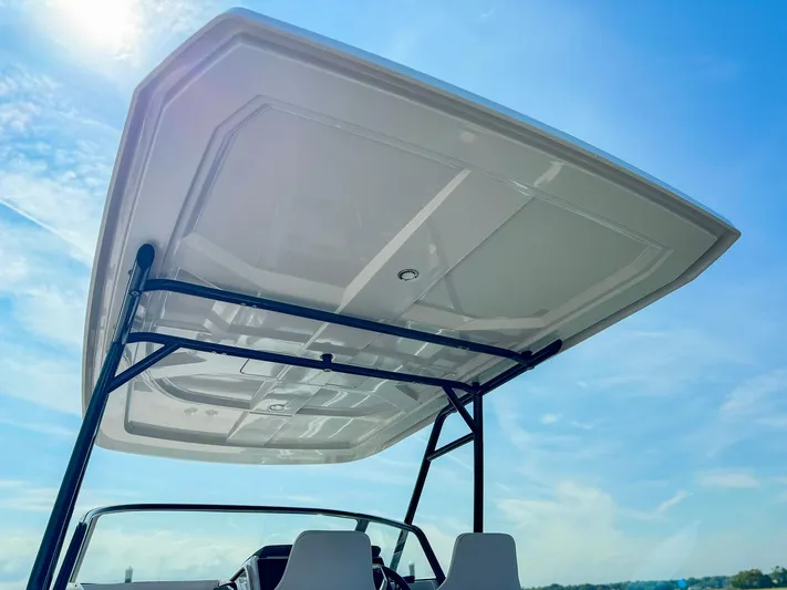 4787mm Yacht Photos Pics RYCK 280 boat canopy against a clear blue sky, 2023 model.