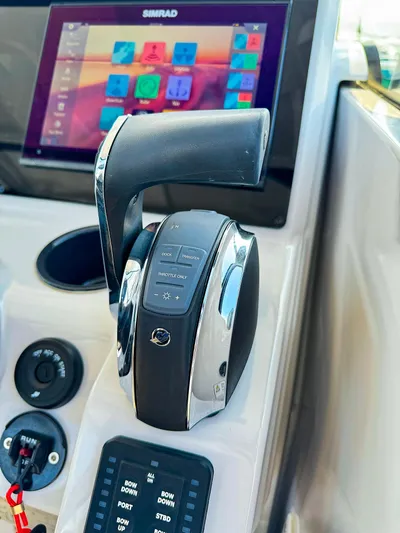 4787mm Yacht Photos Pics RYCK 280 boat throttle control with Simrad display, 2023 model.