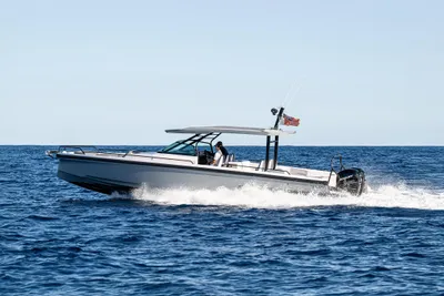 Axopar 37 Sun Top