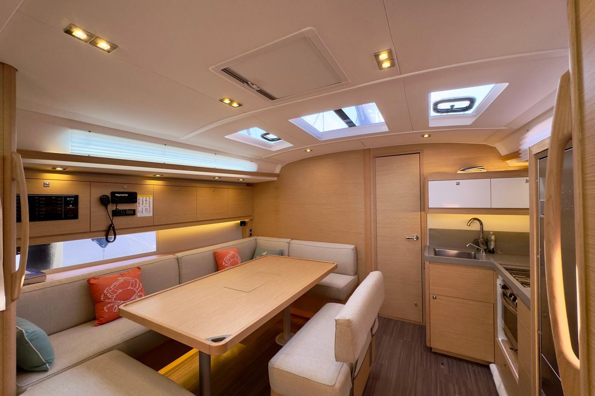 2023 Dufour 47 