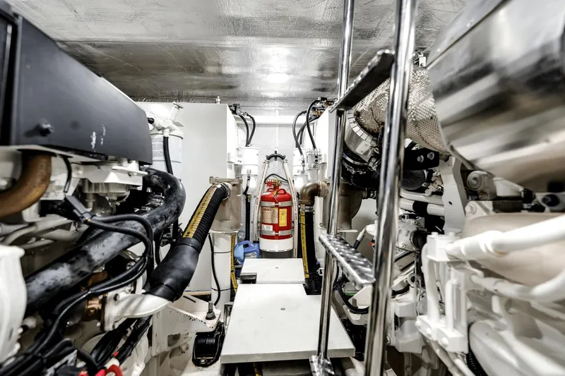 Nauti Wolfe III Yacht Photos Pics 