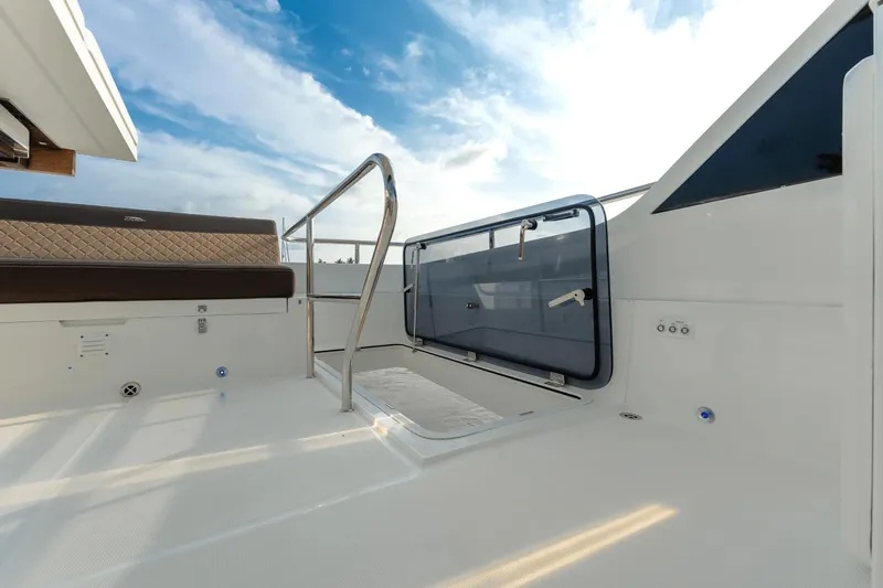 Nauti Wolfe III Yacht Photos Pics 