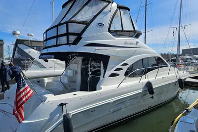 Sea Ray 44 Sedan Bridge