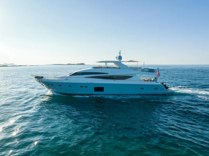 Current Sea Yacht Photos Pics 