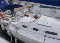 2005 Beneteau Oceanis Clipper 323