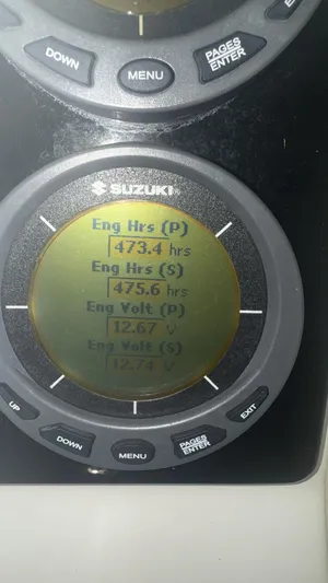  Yacht Photos Pics Digital display showing engine hours and voltage for a 2008 Hydra-Sports Vector 2800 WA.