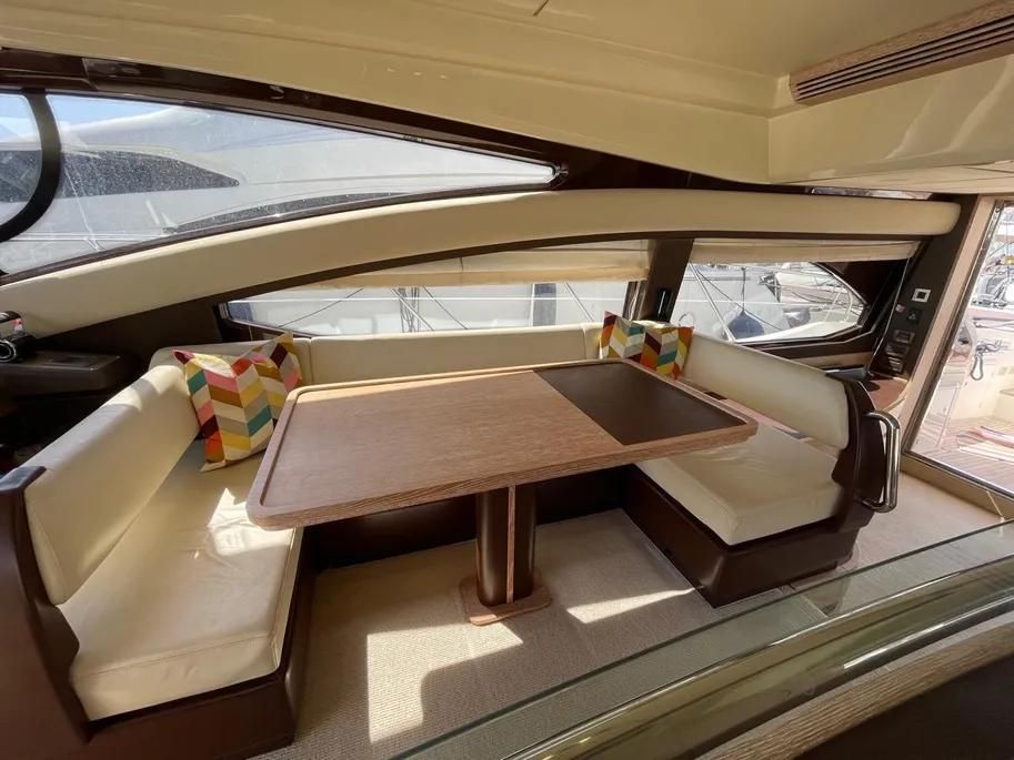 2011 Azimut 53 