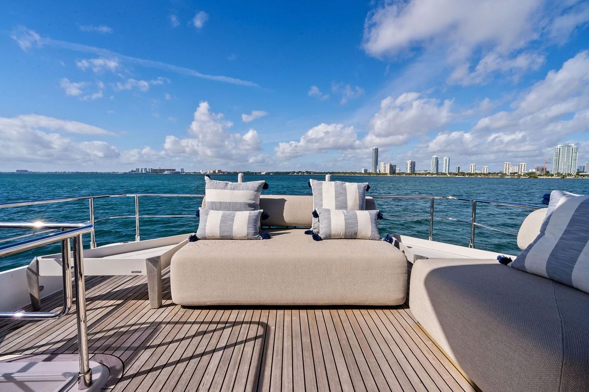 2024 Ferretti Yachts 72 