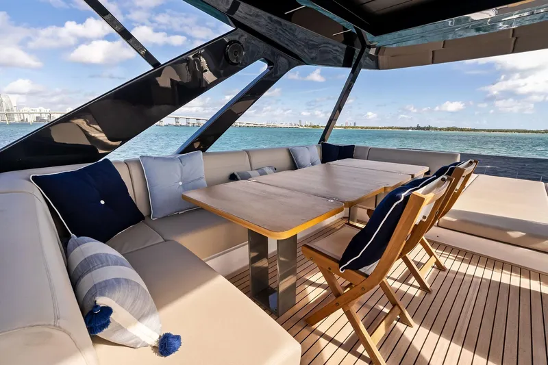 Santa Maria Yacht Photos Pics 