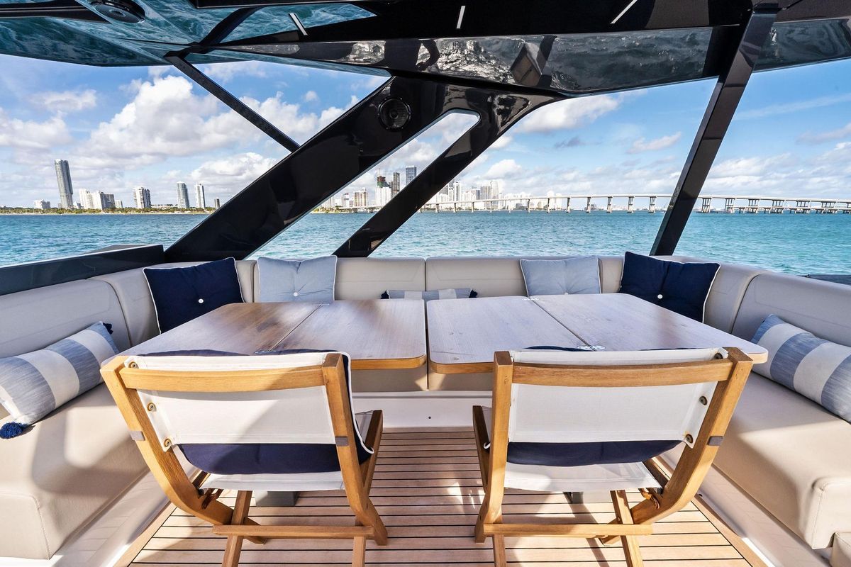 2024 Ferretti Yachts 72 