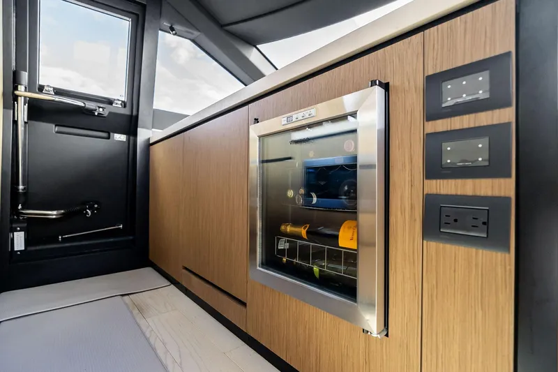 Santa Maria Yacht Photos Pics 