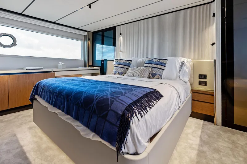 Santa Maria Yacht Photos Pics 