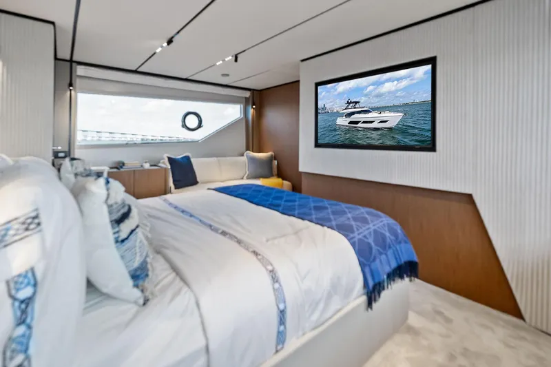 Santa Maria Yacht Photos Pics 