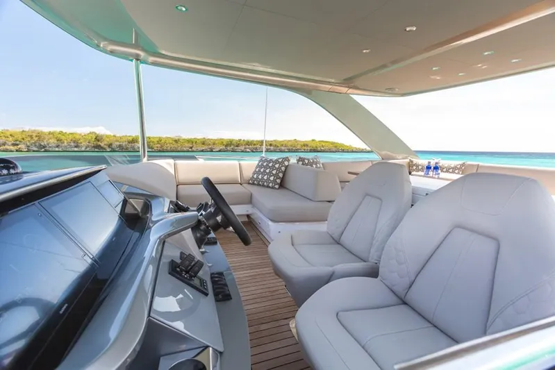  Yacht Photos Pics Manufacturer Provided Image: Manufacturer Provided Image: Manufacturer Provided Image: Manufacturer Provided Image: Princess F55 Flybridge Helm