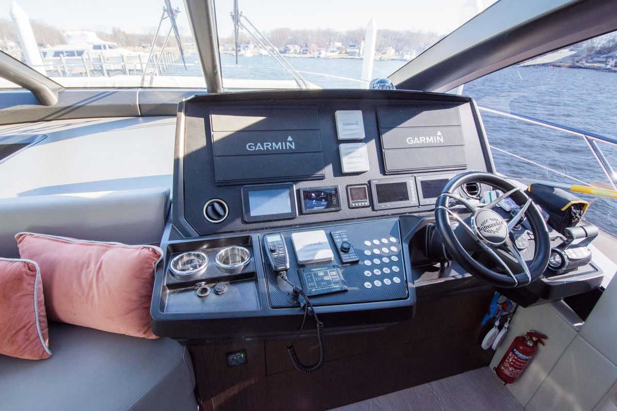 2021 Sunseeker 74 
