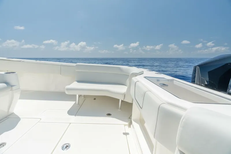 Zero Beach Yacht Photos Pics 2021 SeaVee 390Z boat deck with ocean view and seating.