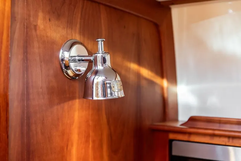 Gracious Yacht Photos Pics 