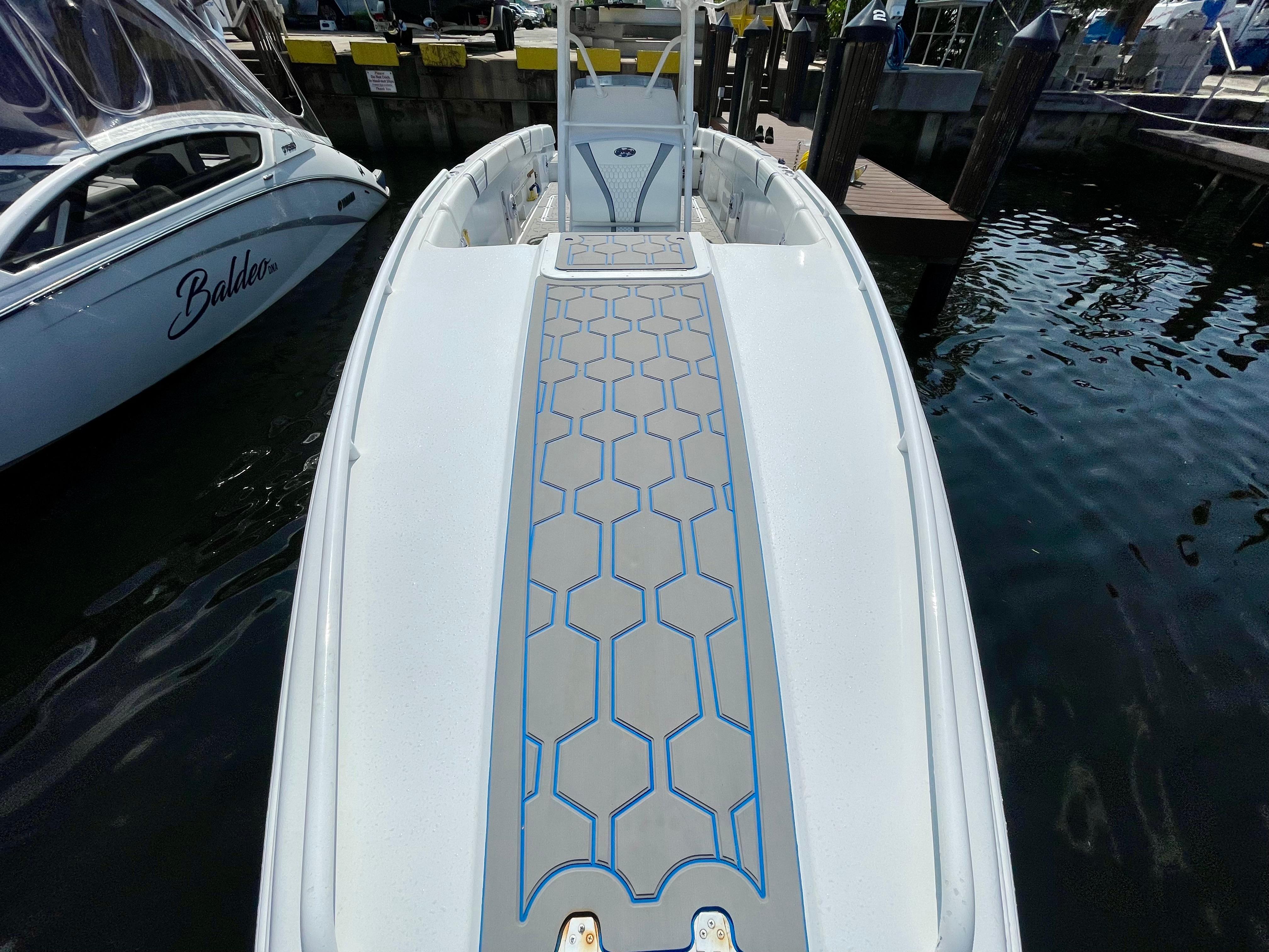 2004 Carrera Boats 36 cuddy High Performance for sale - YachtWorld