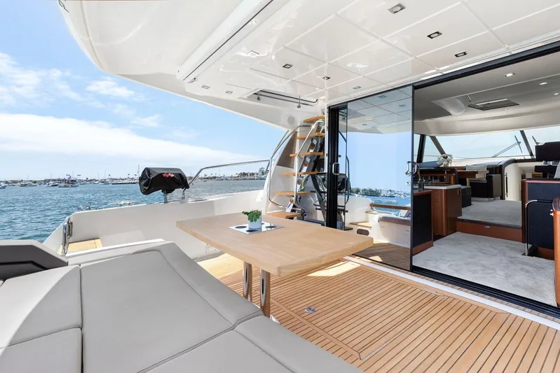 Florita Yacht Photos Pics Luxurious 2016 Prestige 550 yacht with spacious deck and modern interior.