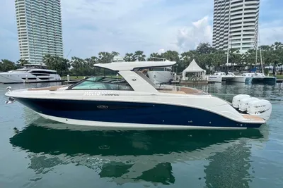 Sea Ray SLX 400 Outboard
