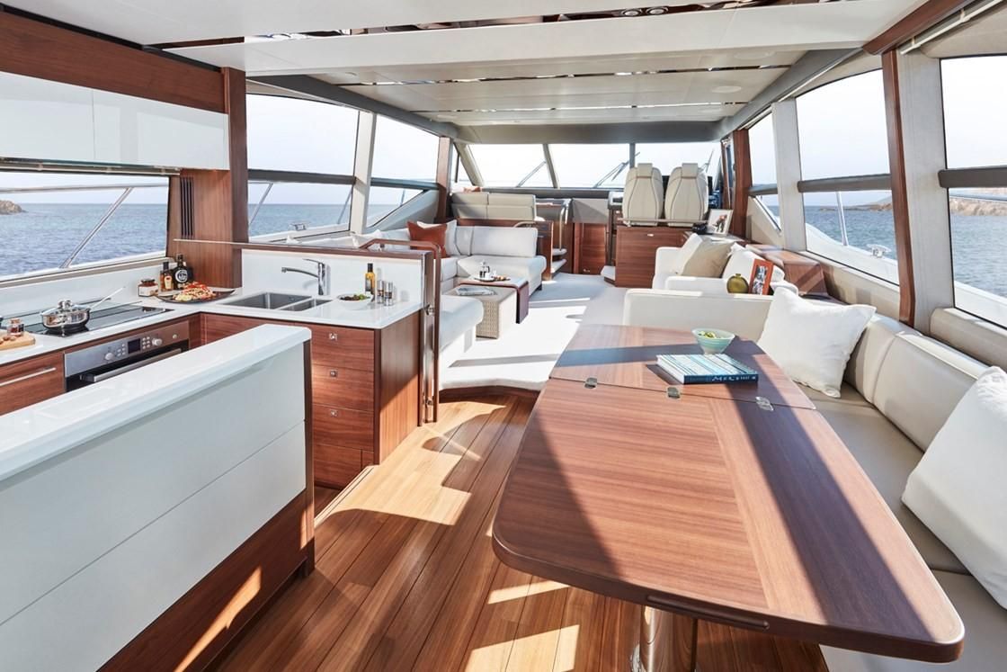 2019 Princess 69 