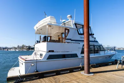 Lien Hwa Cockpit Sundeck