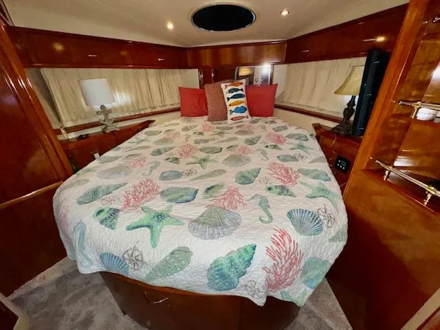 Why Knot Yacht Photos Pics 