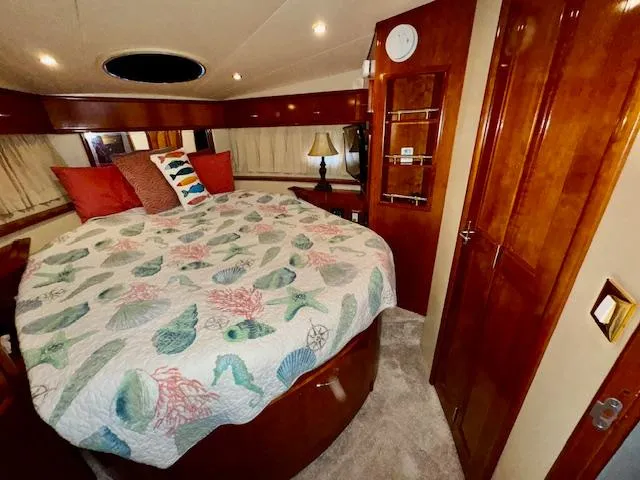 Why Knot Yacht Photos Pics 
