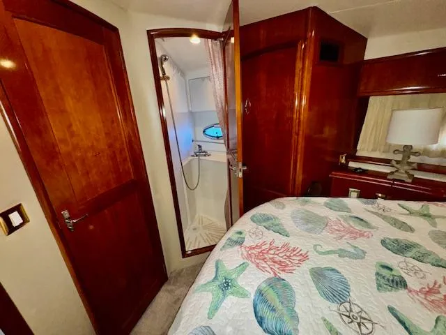 Why Knot Yacht Photos Pics 