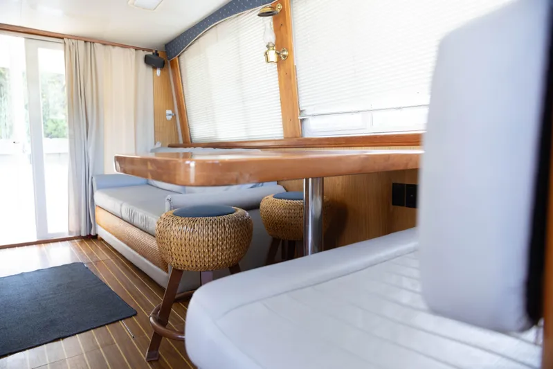 Figur'in It Out Yacht Photos Pics 