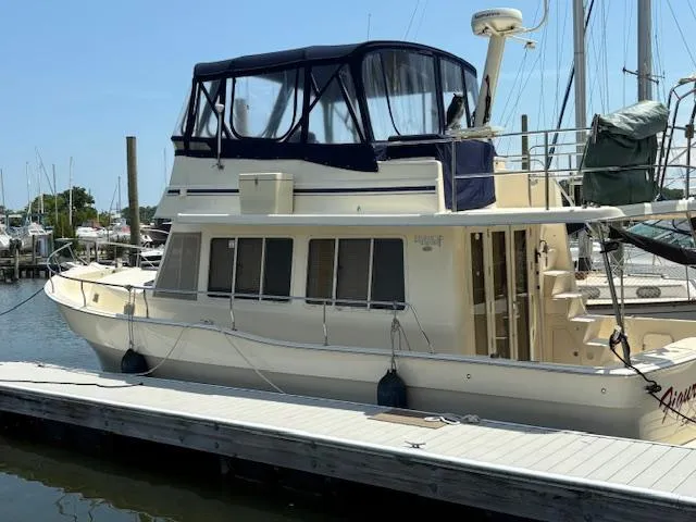 Figur'in It Out Yacht Photos Pics 