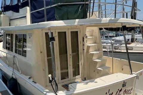 Figur'in It Out Yacht Photos Pics 