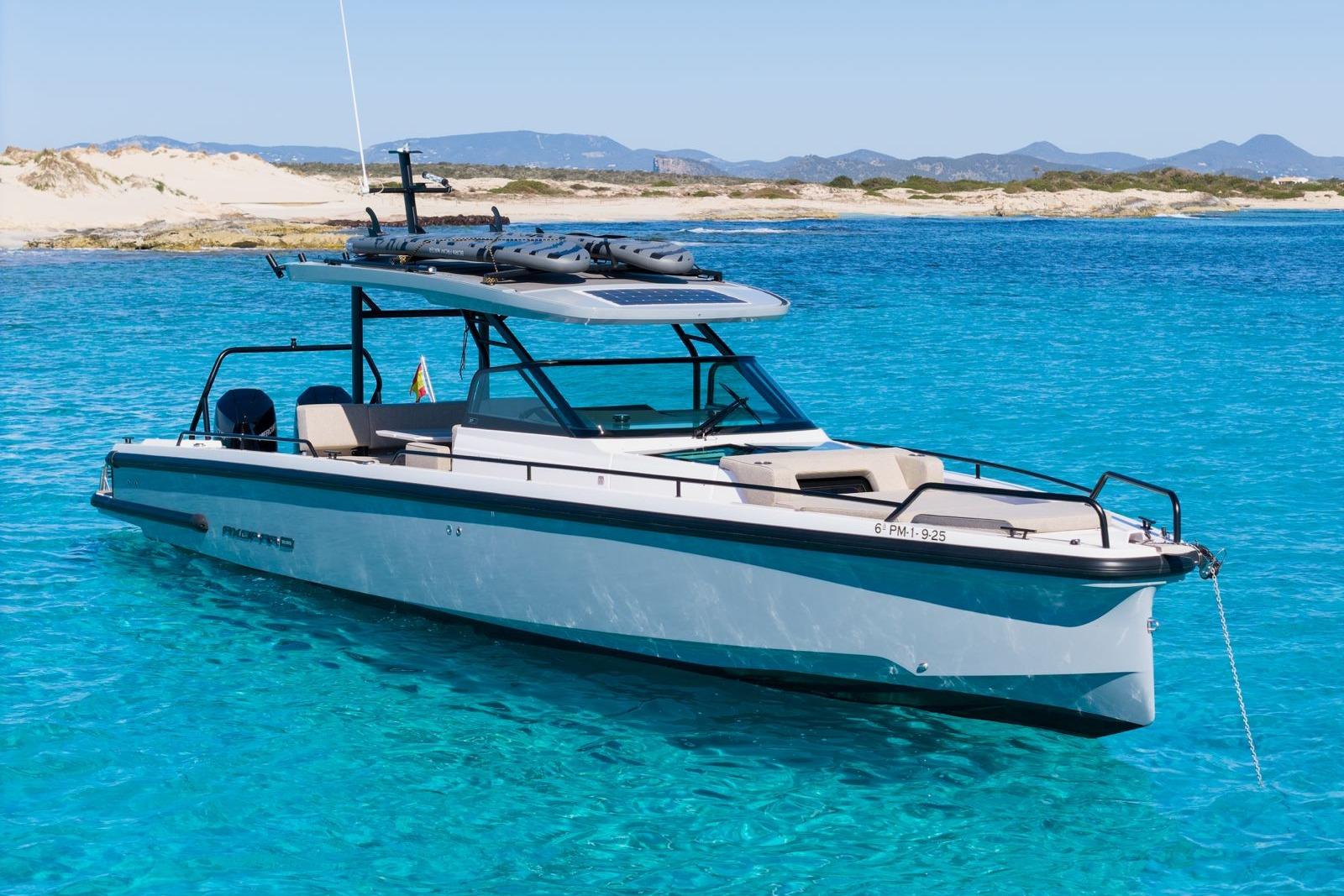 2024 Axopar 37 Sun Top