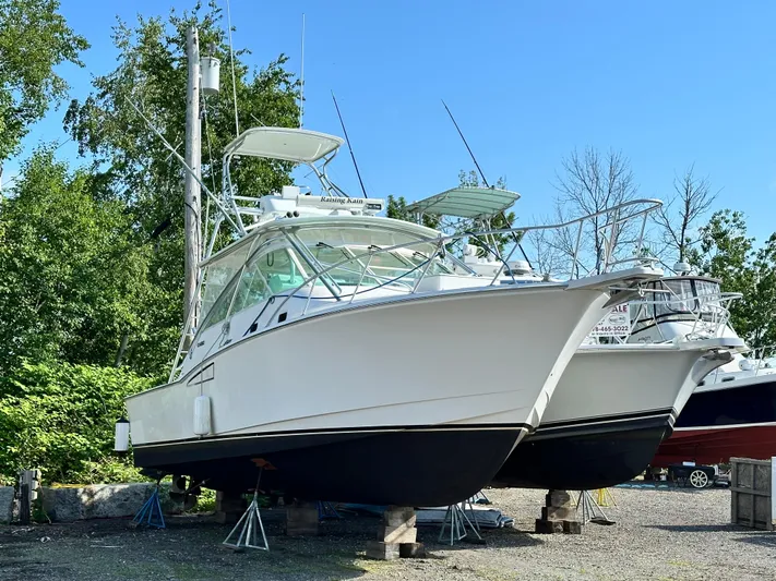 Raising Kain Yacht Photos Pics 