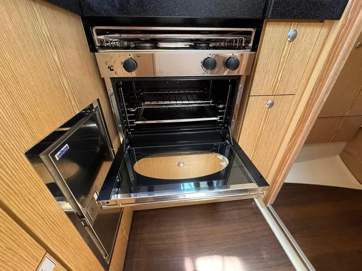 Ahyoka Yacht Photos Pics 