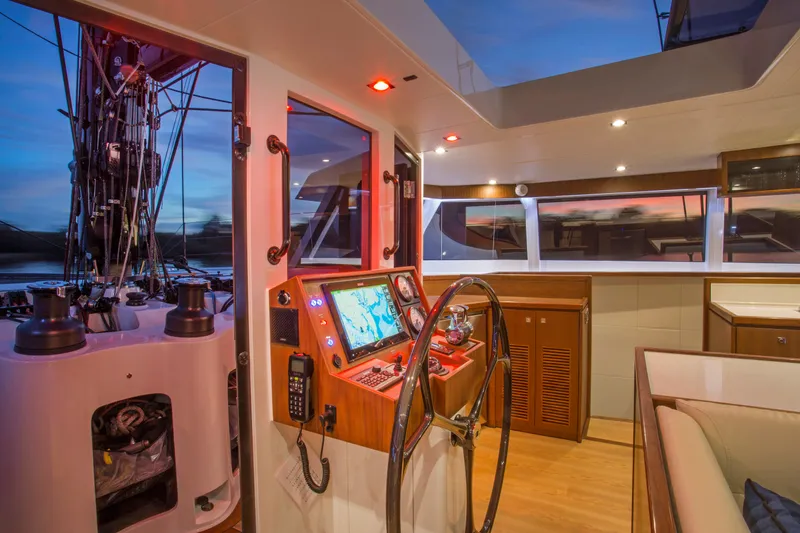 Minnehaha Yacht Photos Pics 