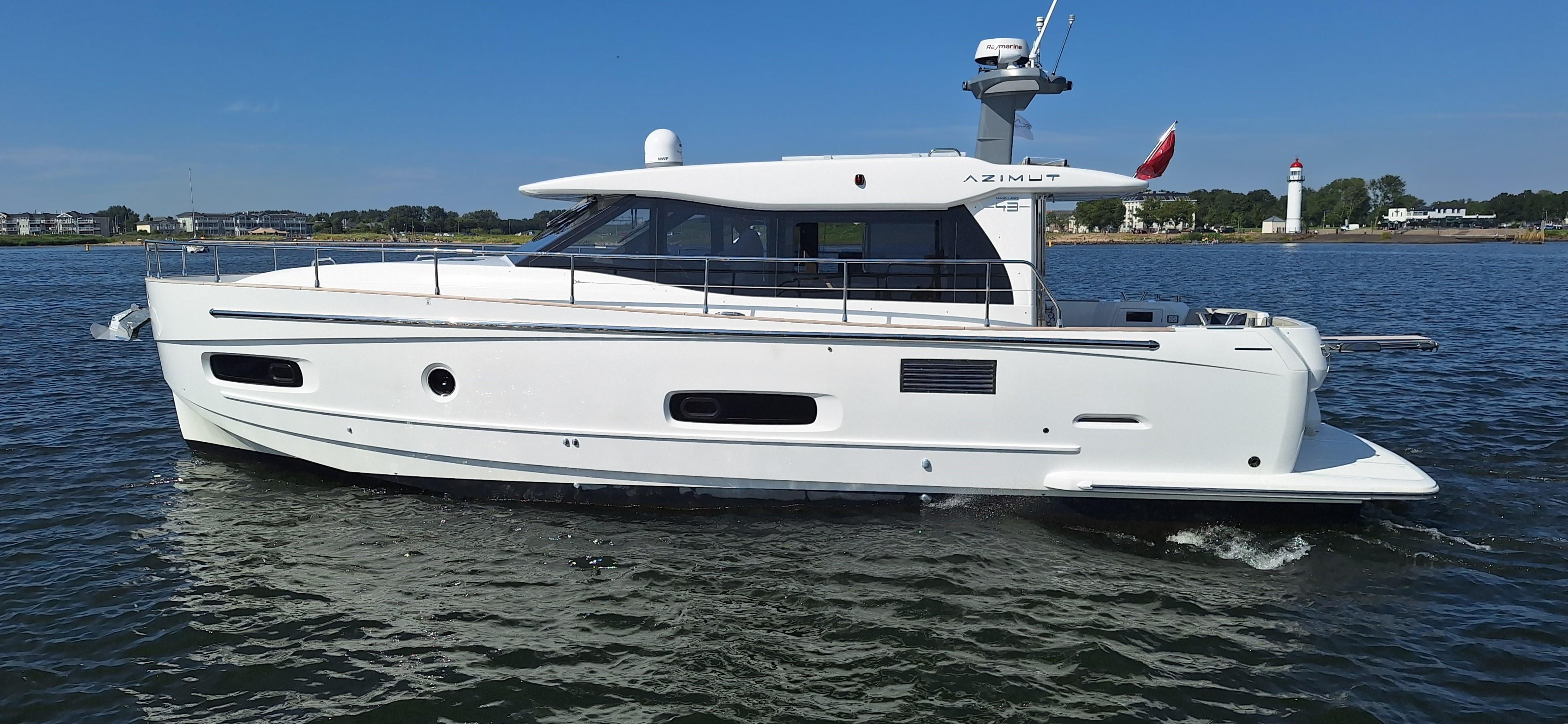 Used 2021 Azimut Magellano 43 | YachtFocus