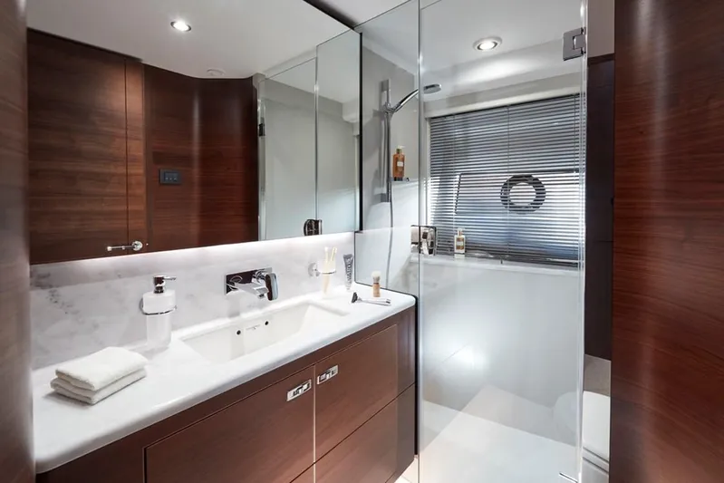 Kiwa Yacht Photos Pics Manufacturer Provided Image: Princess S78 Bathroom