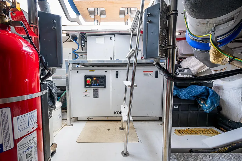 Evado Yacht Photos Pics 