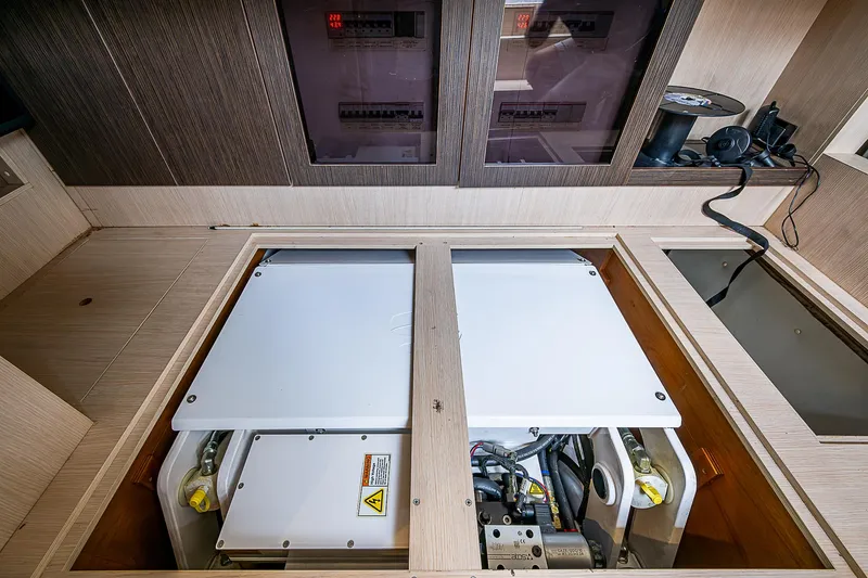 Evado Yacht Photos Pics 