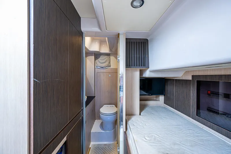 Evado Yacht Photos Pics 