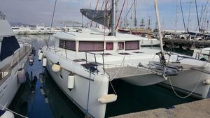 2010 Lagoon 421
