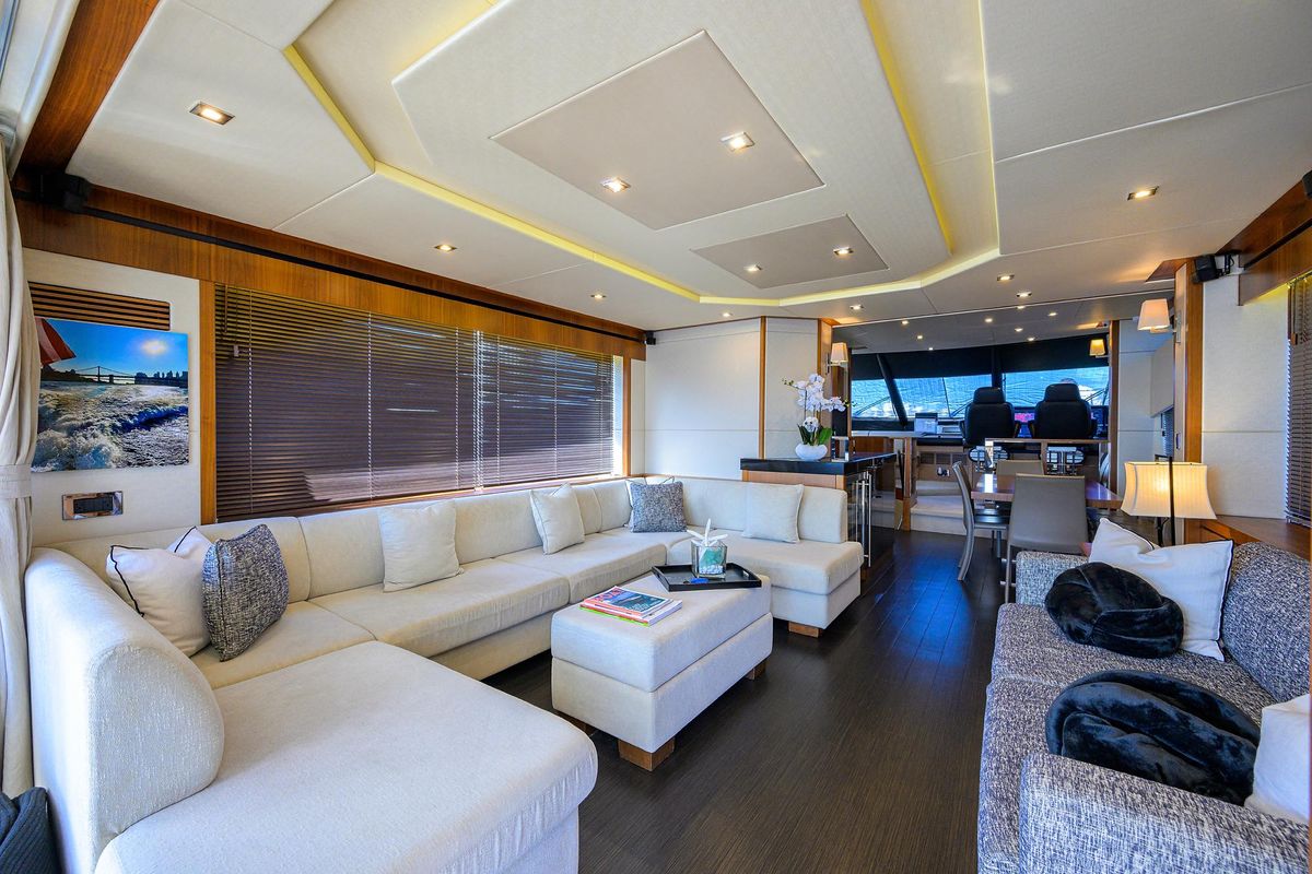 2014 Sunseeker 73 