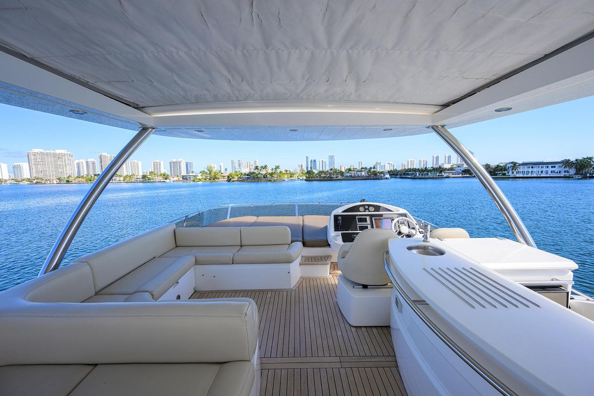 2014 Sunseeker 73 
