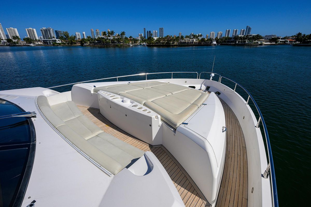 2014 Sunseeker 73 