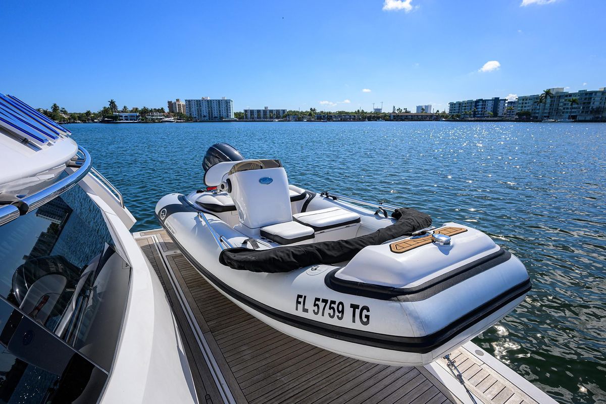 2014 Sunseeker 73 